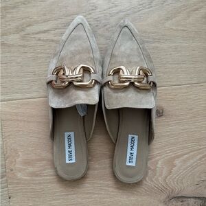 Steve Madden Tan Gold Chain Mules